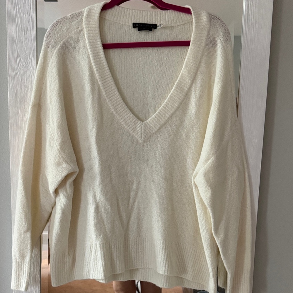 Alice & Olivia Cream V-Neck Sweater